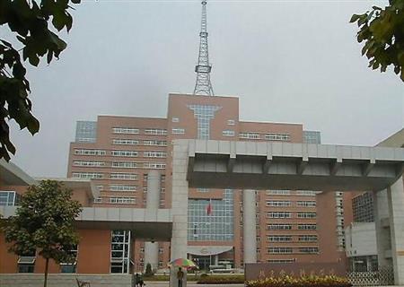 北京理工类大学选择北京电子科技学院好还是选择防灾科技学院好？