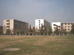 填报问题:陕西工业职业学院是公办还是民办专科？