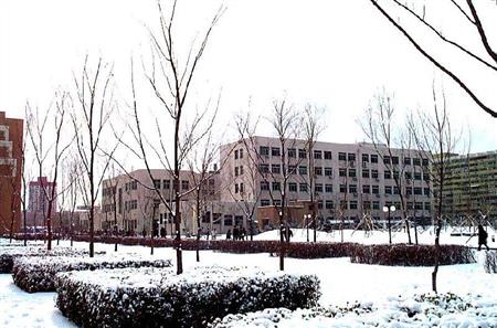 北京工业大学校园图片